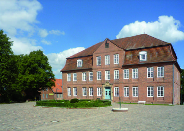 Mecklenburgisches Künstlerhaus Schloss Plüschow