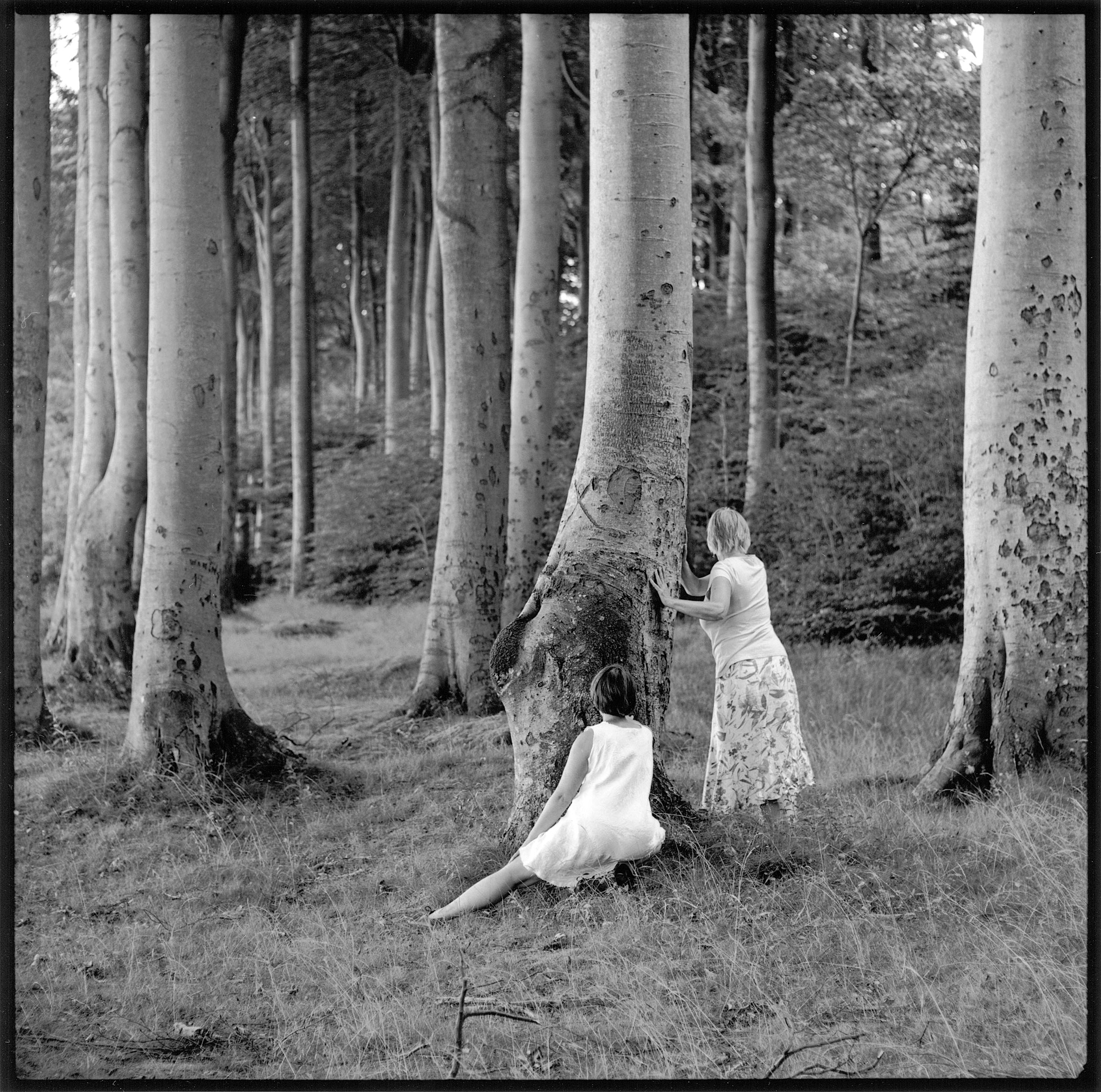 Thomas Häntzschel, Heiligendamm. (performance Marina Konovalova und Mary Prestige), 2014, aus der Serie "Ins Offene"