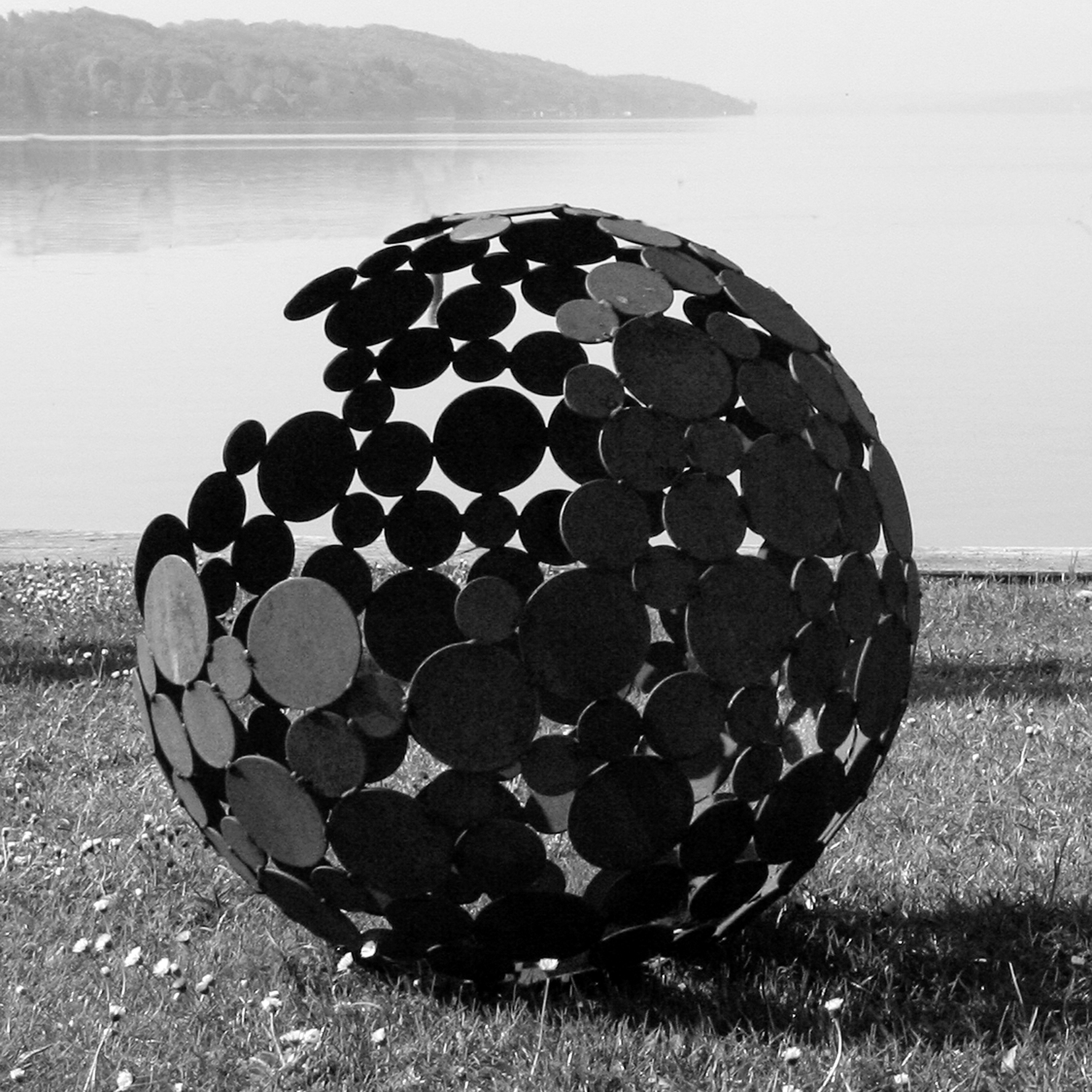 Thomas Lehnigk, Gebrochene. 2014, Plastik, Stahl