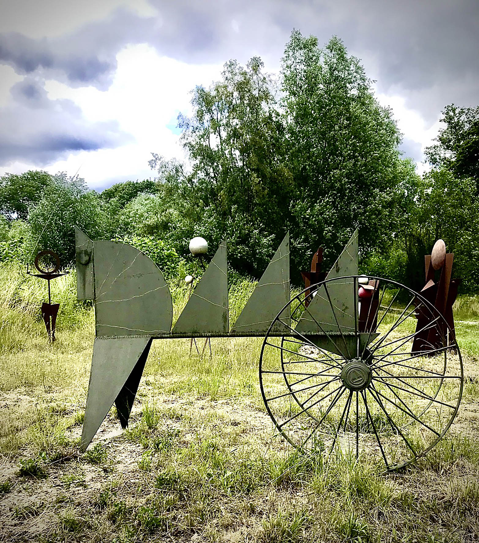Karl Maue, Streitwagen, Stahl 2011 (Foto: Nile Harlis Pils)