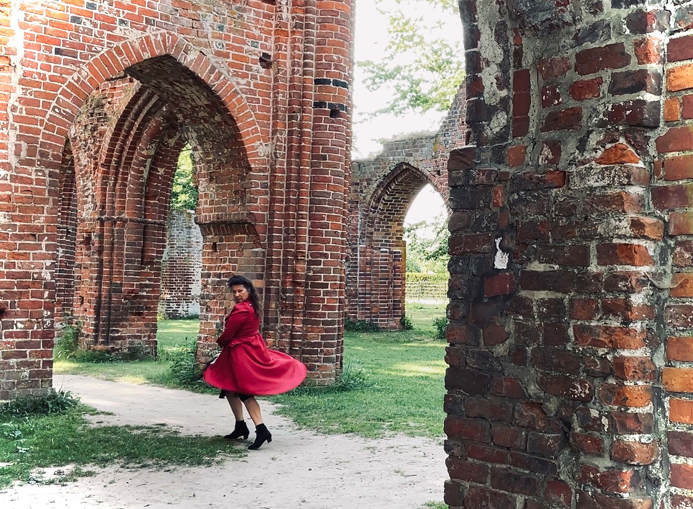 Daniela Melzig: Come with me. 2023, Performance, Videoinstallation, Selbstinszenierung