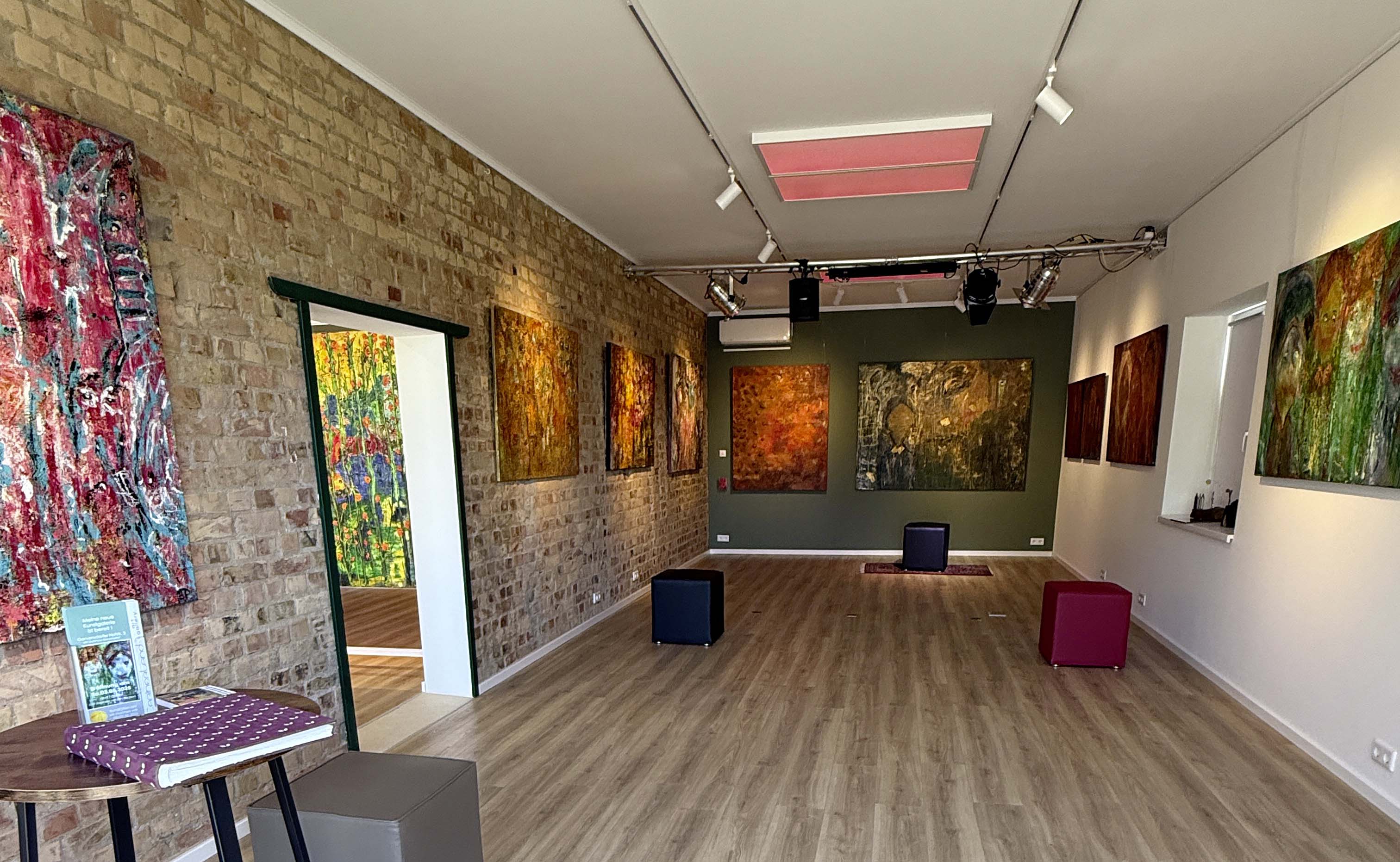 Willkommen in der Carinerland art gallery