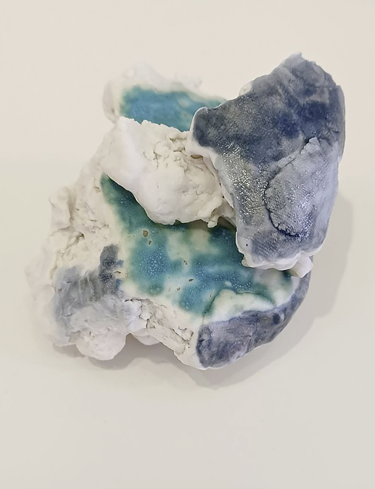 Dana JES: o.T. 2025, Porzellan, gebaut