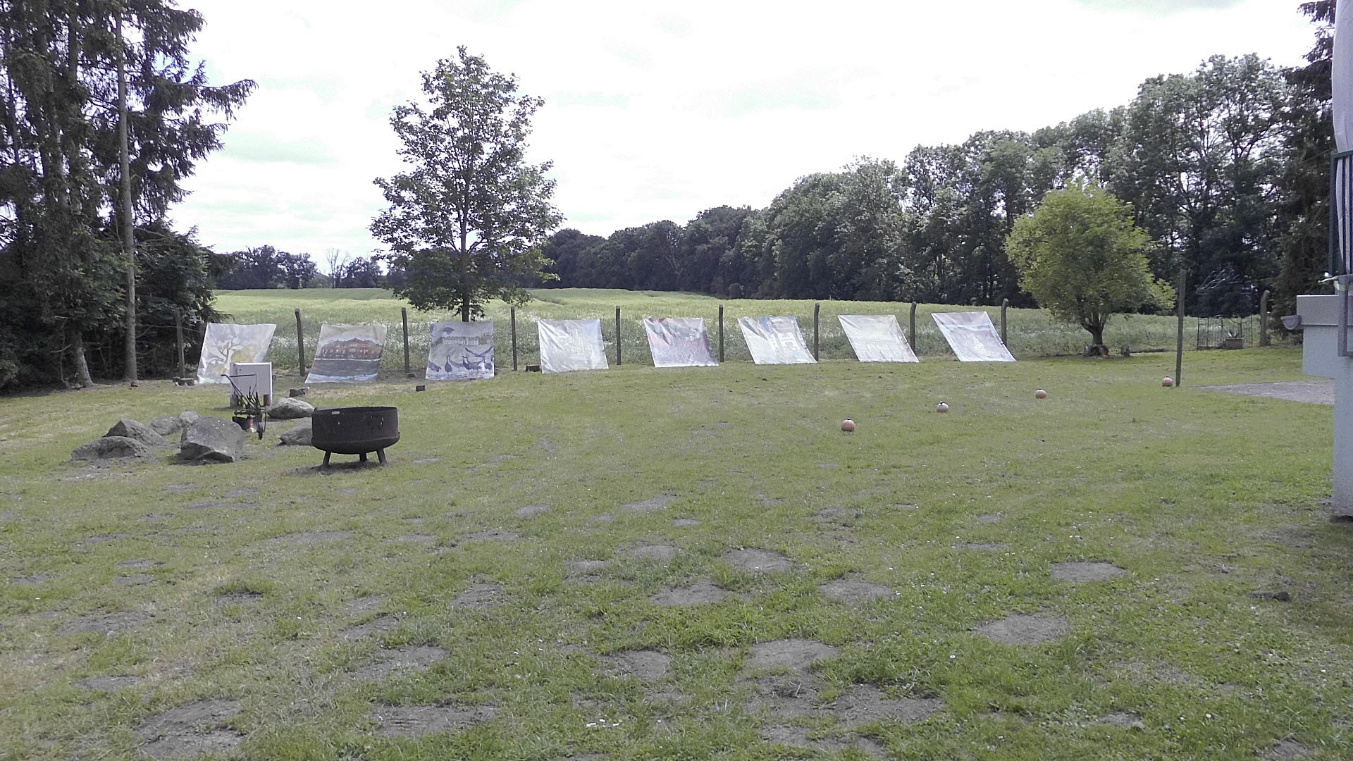 Grafiken auf der Festwiese